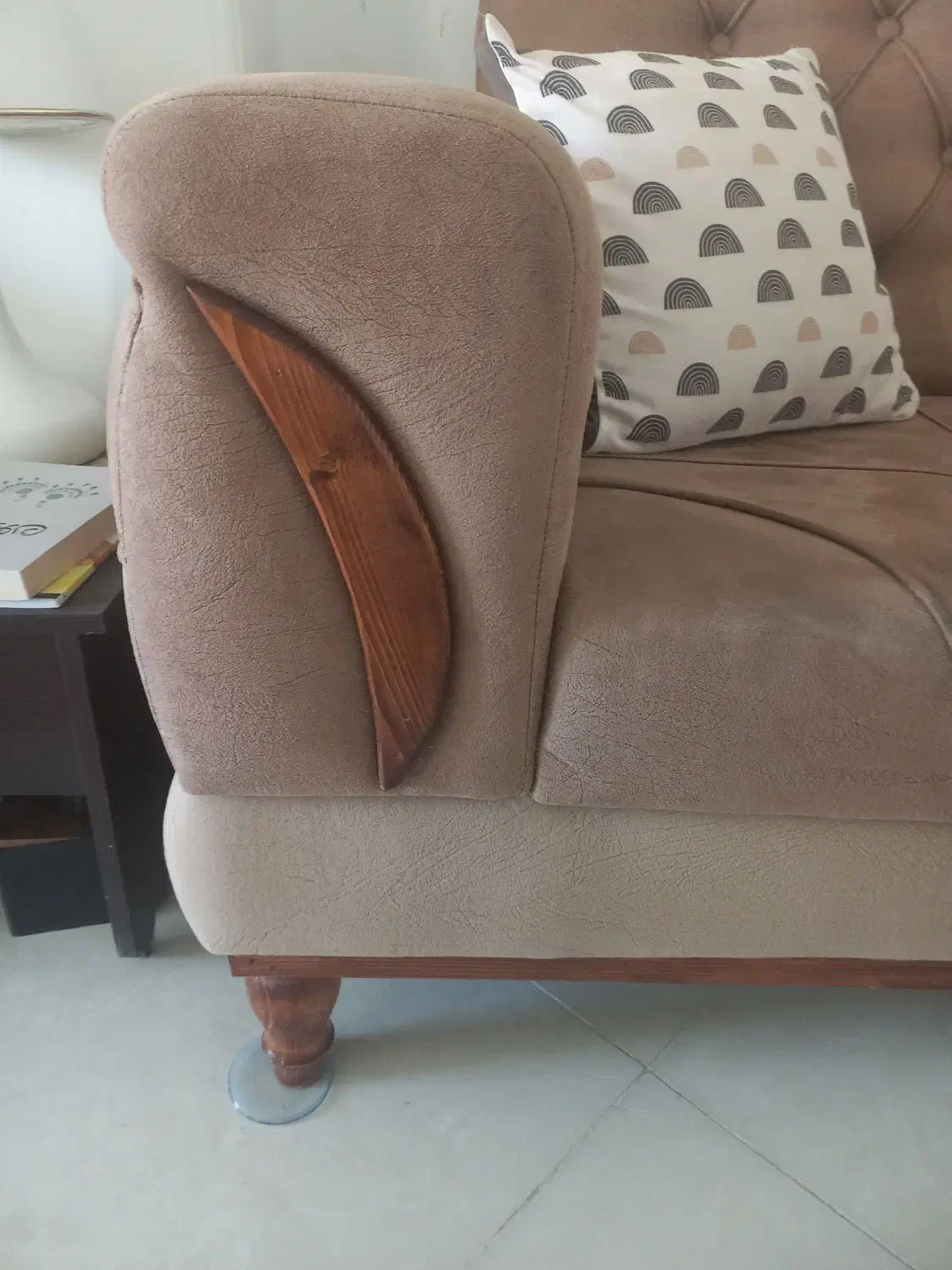 مبل ۸ نفره چستر|مبلمان خانگی و میز عسلی|سنندج, |دیوار