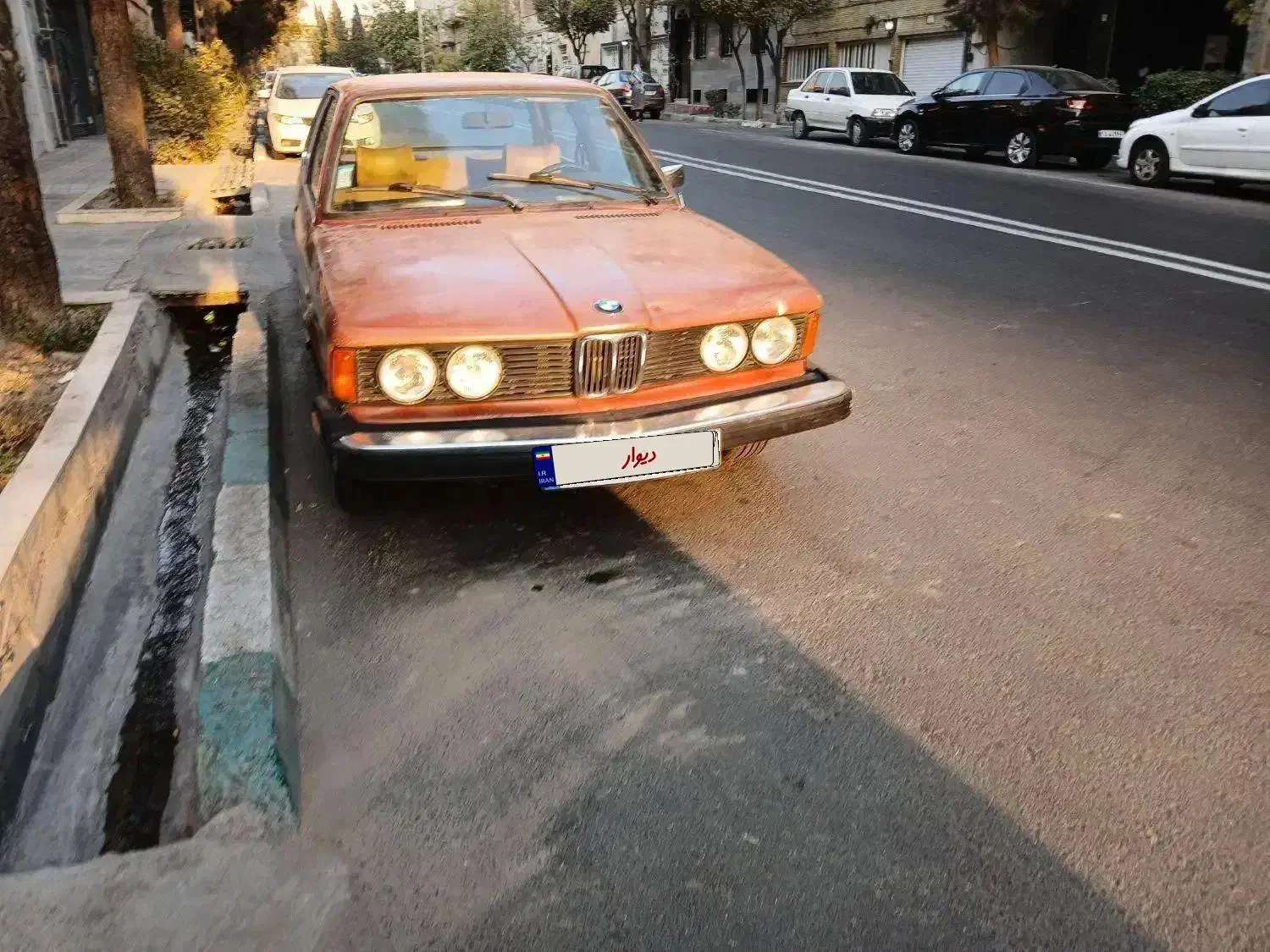 بی ام و  ۳۲۰ کلاسیک  ۱۹۷۷|خودرو کلاسیک|تهران, آشتیانی|دیوار