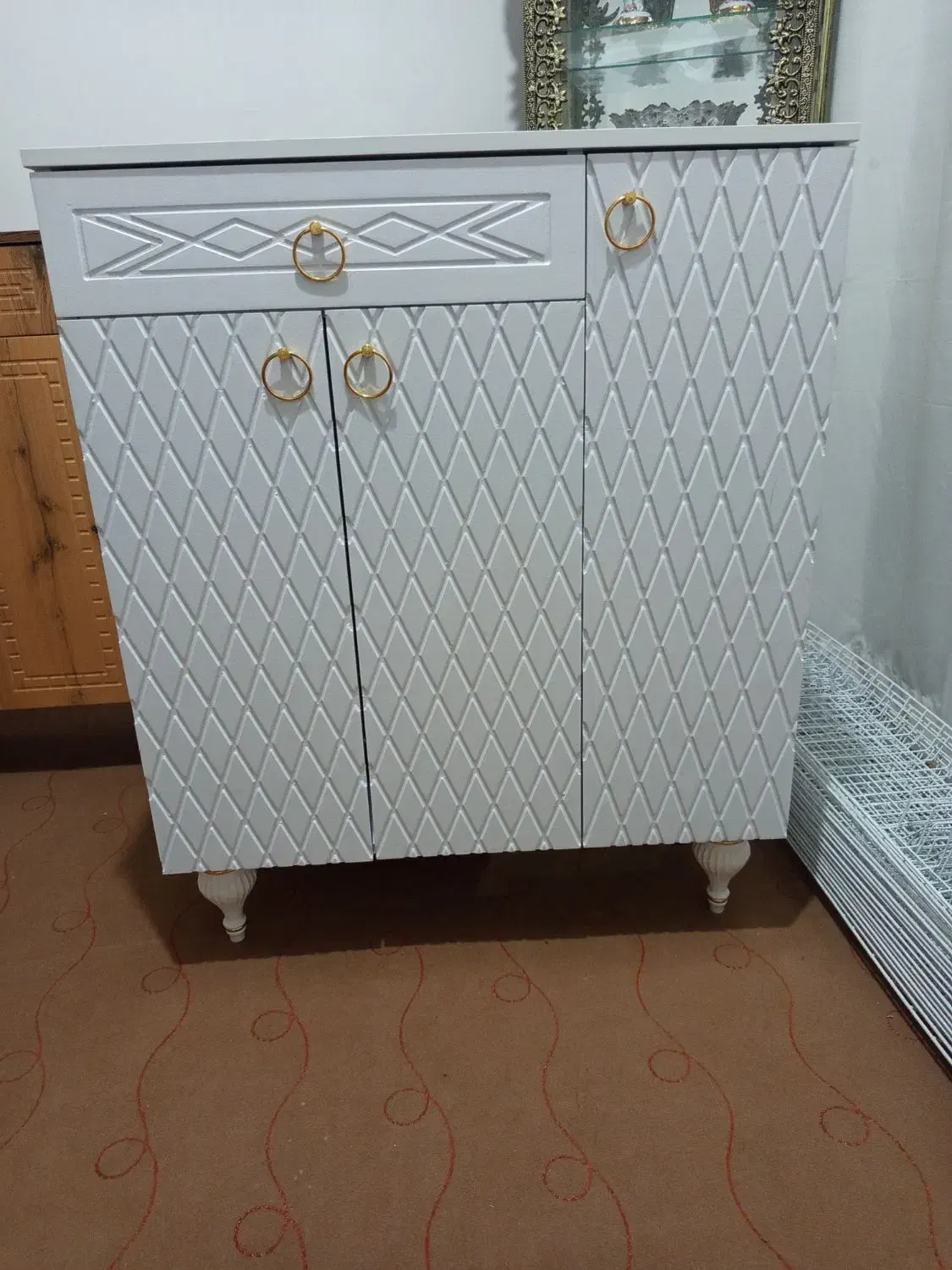 جاکفشی|جاکفشی، کمد، دراور|لردگان, |دیوار