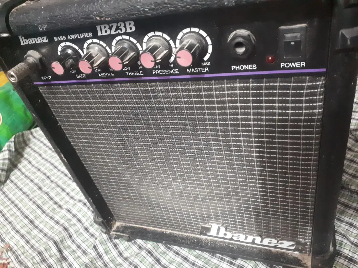 امپلئ گیتار|گیتار، بیس، امپلیفایر|زابل, |دیوار