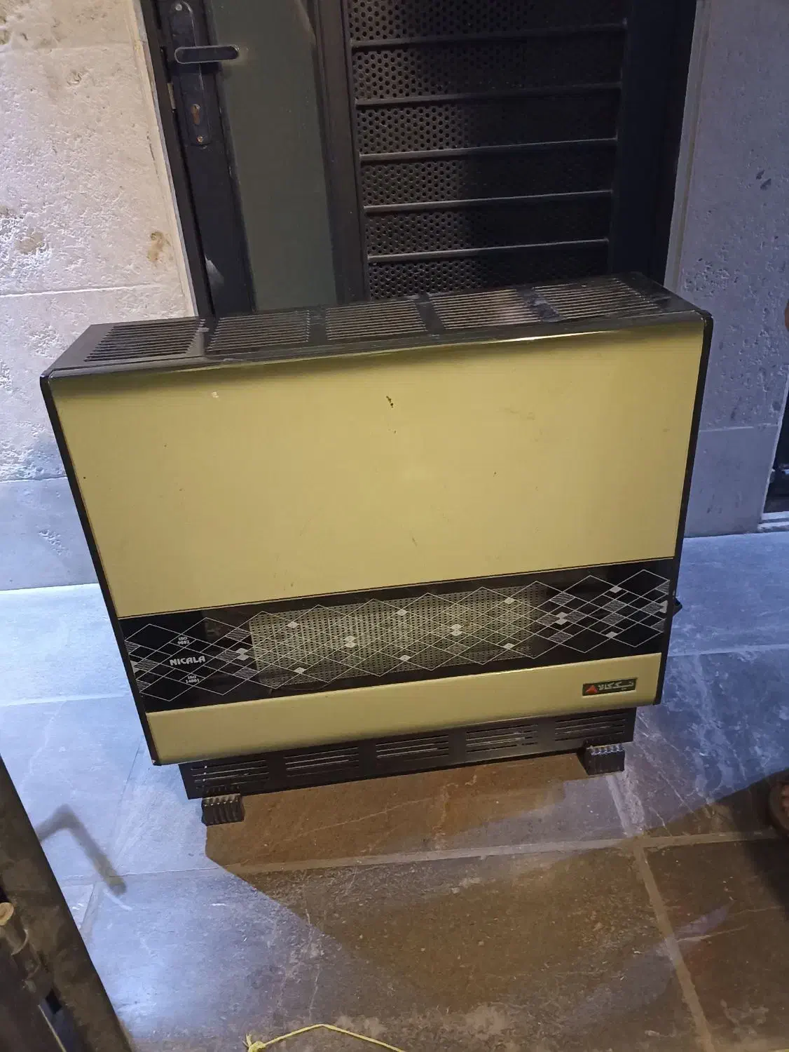 دو عدد بخاری نیک کالا عالی|بخاری، هیتر، شومینه|اصفهان, باغ زرشک|دیوار