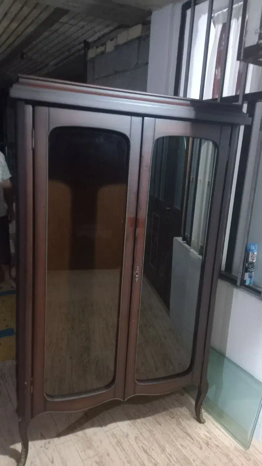 بوفه|بوفه، ویترین، کنسول|پره‌سر, |دیوار