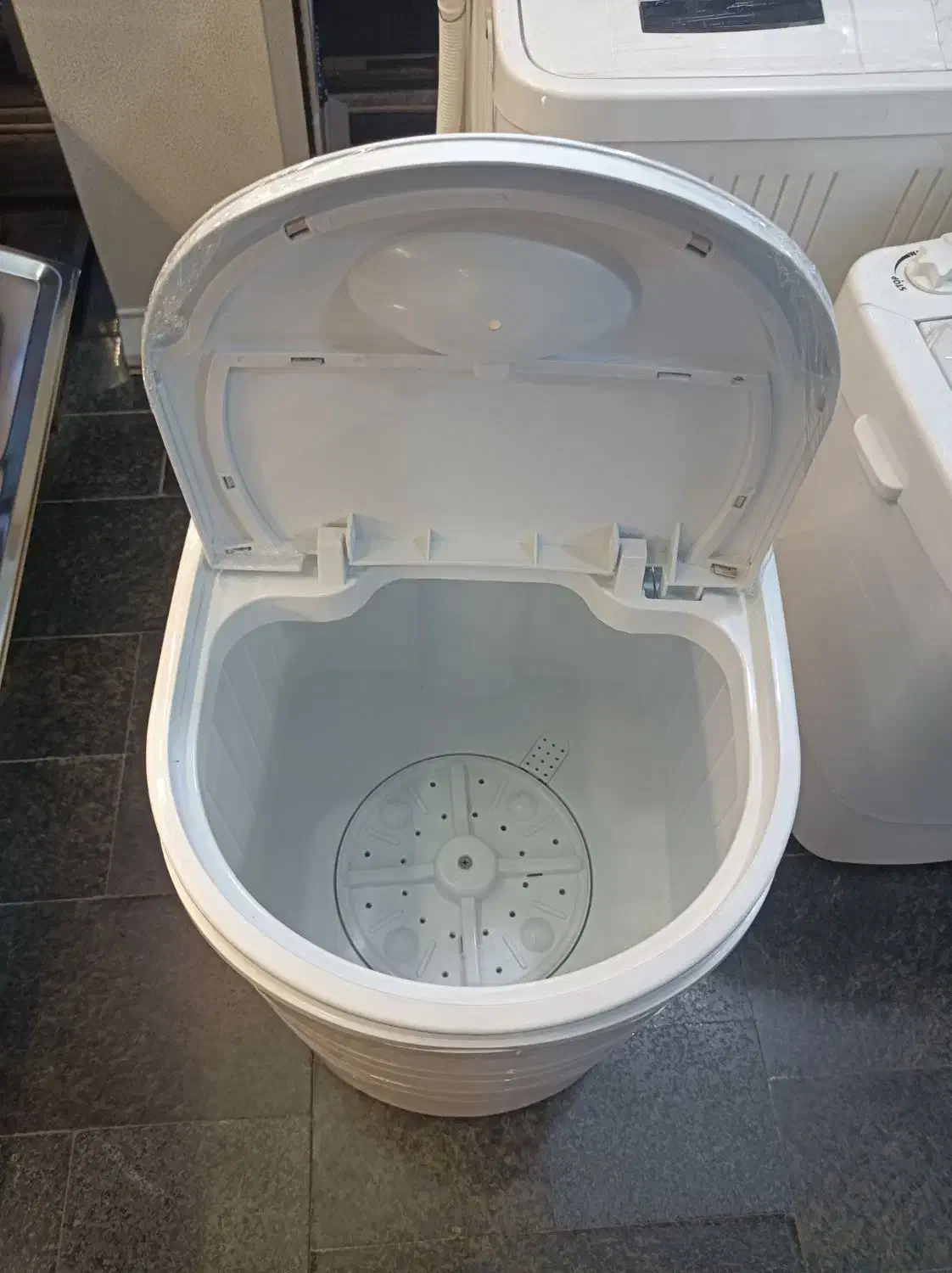 مینی واش (کهنه شور)|ماشین لباسشویی و خشک‌کن لباس|رشت, بازار|دیوار