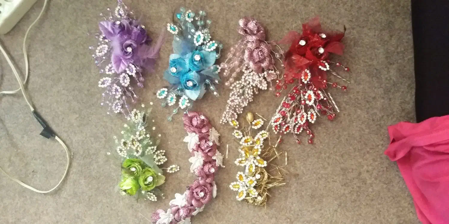 گل بغل سر مخصوص شنیون|زیورآلات و اکسسوری|اصفهان, باغ کاران|دیوار