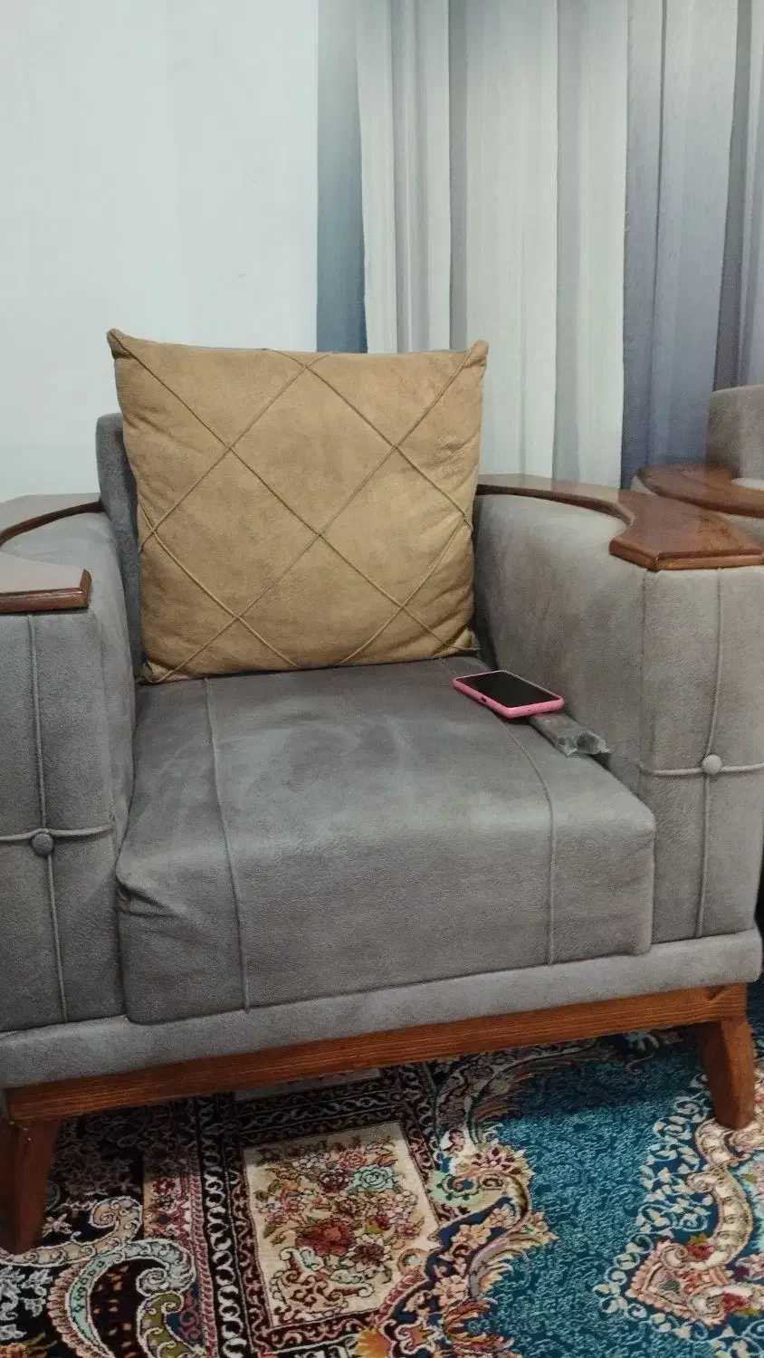 مبل نه نفره|مبلمان خانگی و میز عسلی|آستانه اشرفیه, |دیوار