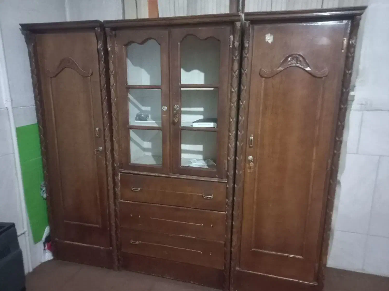 کمد چوبی همراه اشانتیون|جاکفشی، کمد، دراور|اصفهان, شهرک امام خمینی|دیوار