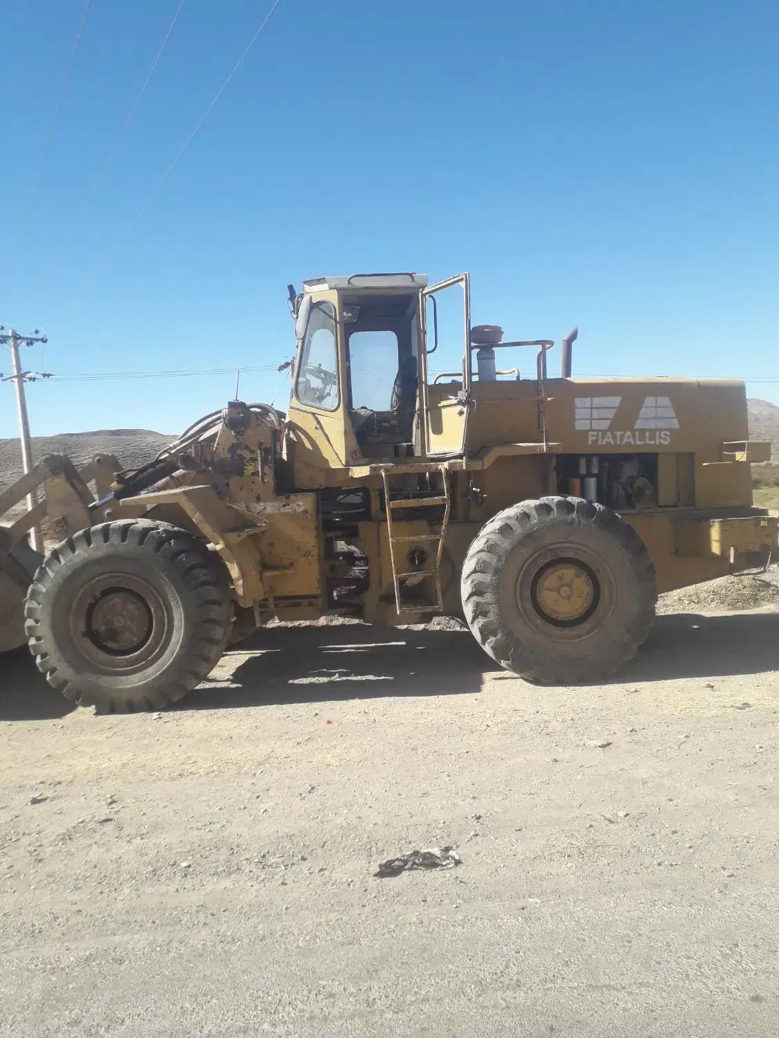 لودر اف ار ۲۰|خودرو سنگین|زیرکوه, |دیوار