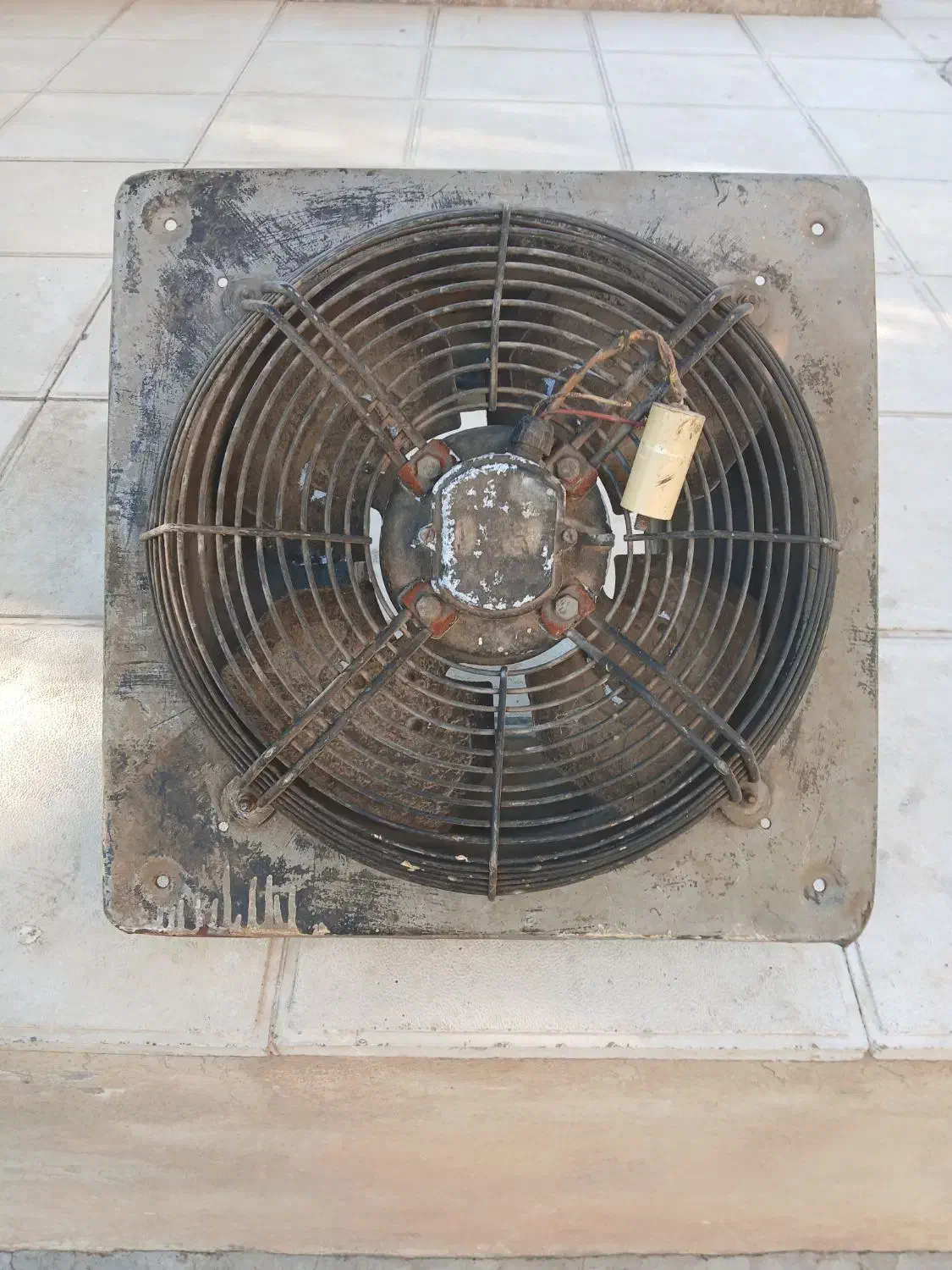 فن صنعتی|پنکه و تصفیهکنندهٔ هوا|سنندج, |دیوار