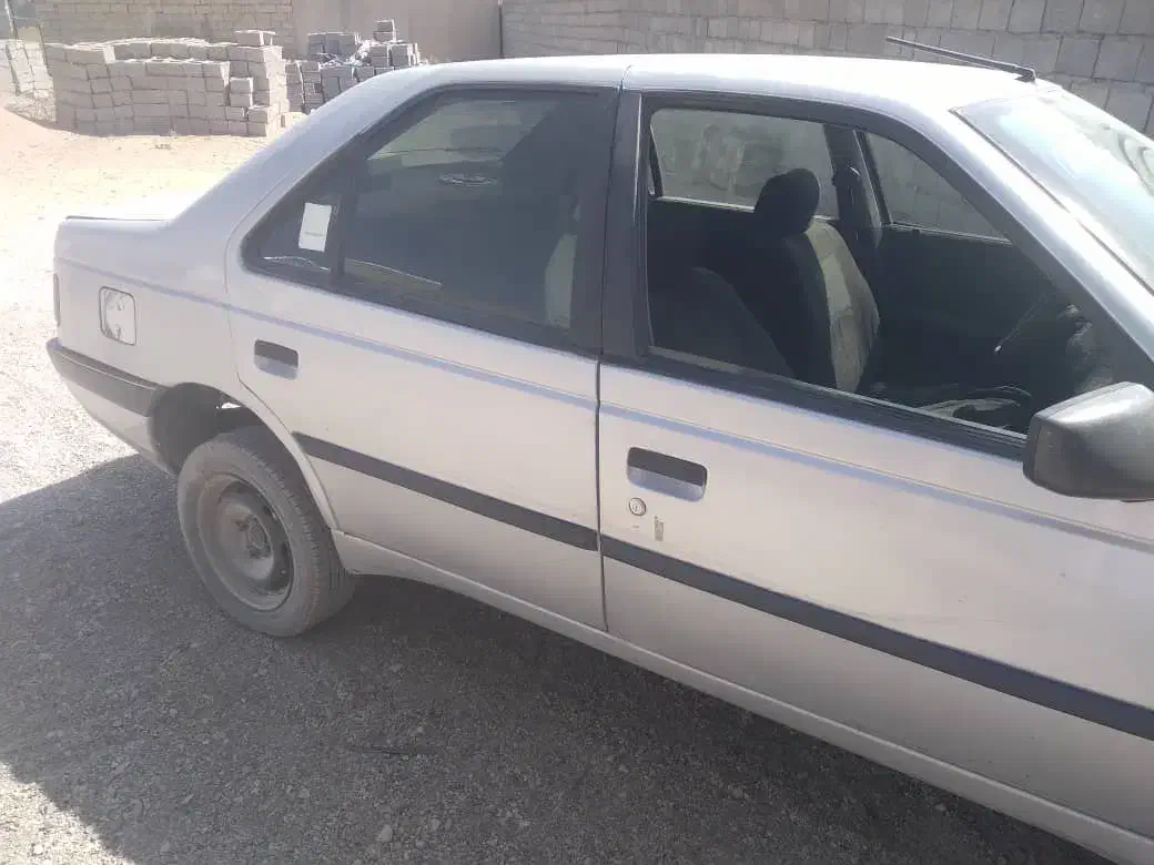 ماشین پژو نقره ای|خودرو سواری و وانت|نازیل, |دیوار