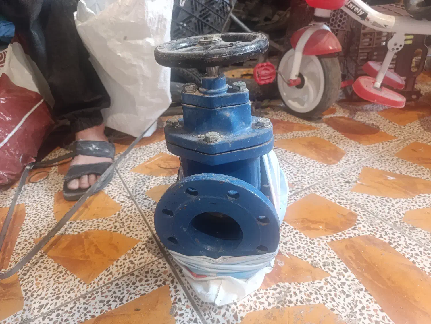 شیر اب|ماشینآلات صنعتی|مرودشت, رامجرد یک|دیوار