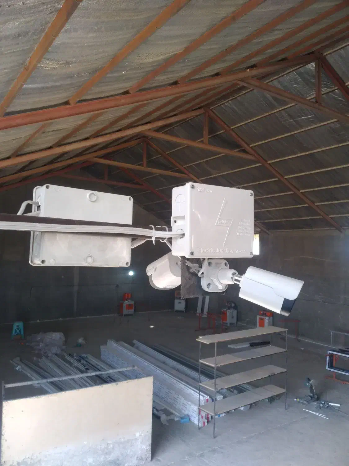 نصب و راه اندازی دوربین مداربسته و دزدگیر|دوربین مداربسته|شیروان (خراسان), |دیوار