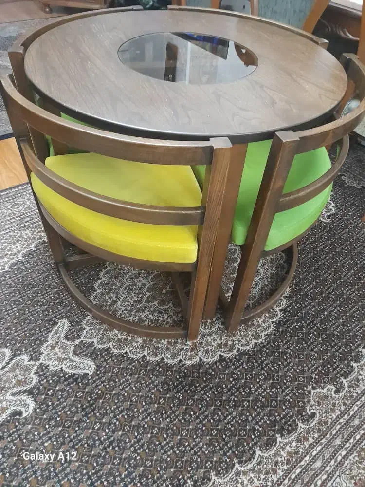 میز ناهار خوری چهار نفره چوبی|میز و صندلی غذاخوری|تبریز, |دیوار