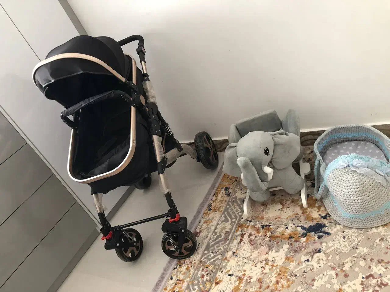 کالسکه و وسایل جانبی|کالسکه و لوازم جانبی|سرپل ذهاب, |دیوار