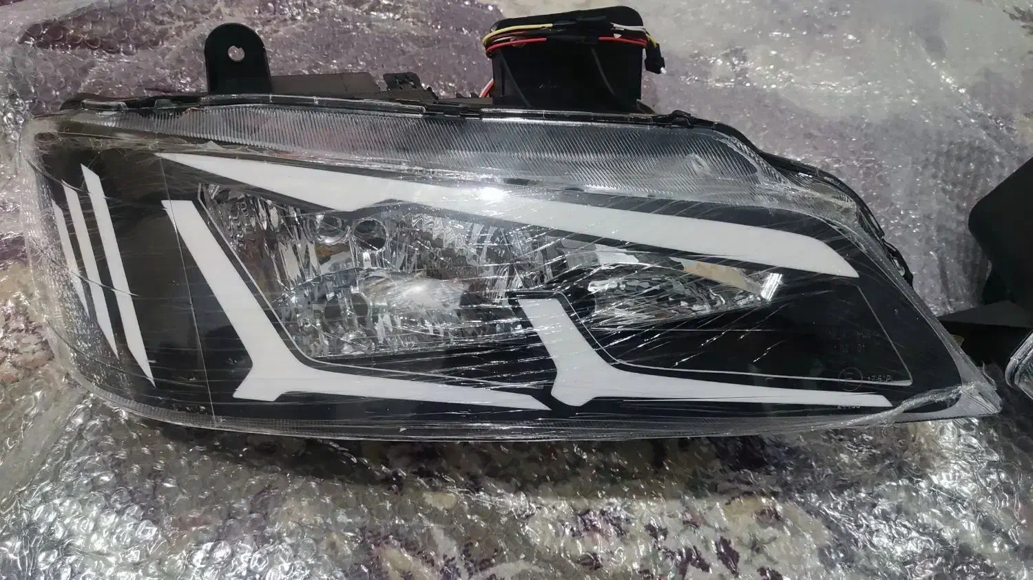 چراغ جلو پارس طرح اونتادور فولکالر و لوازم اسپرت|قطعات یدکی و لوازم جانبی|زنجان, |دیوار