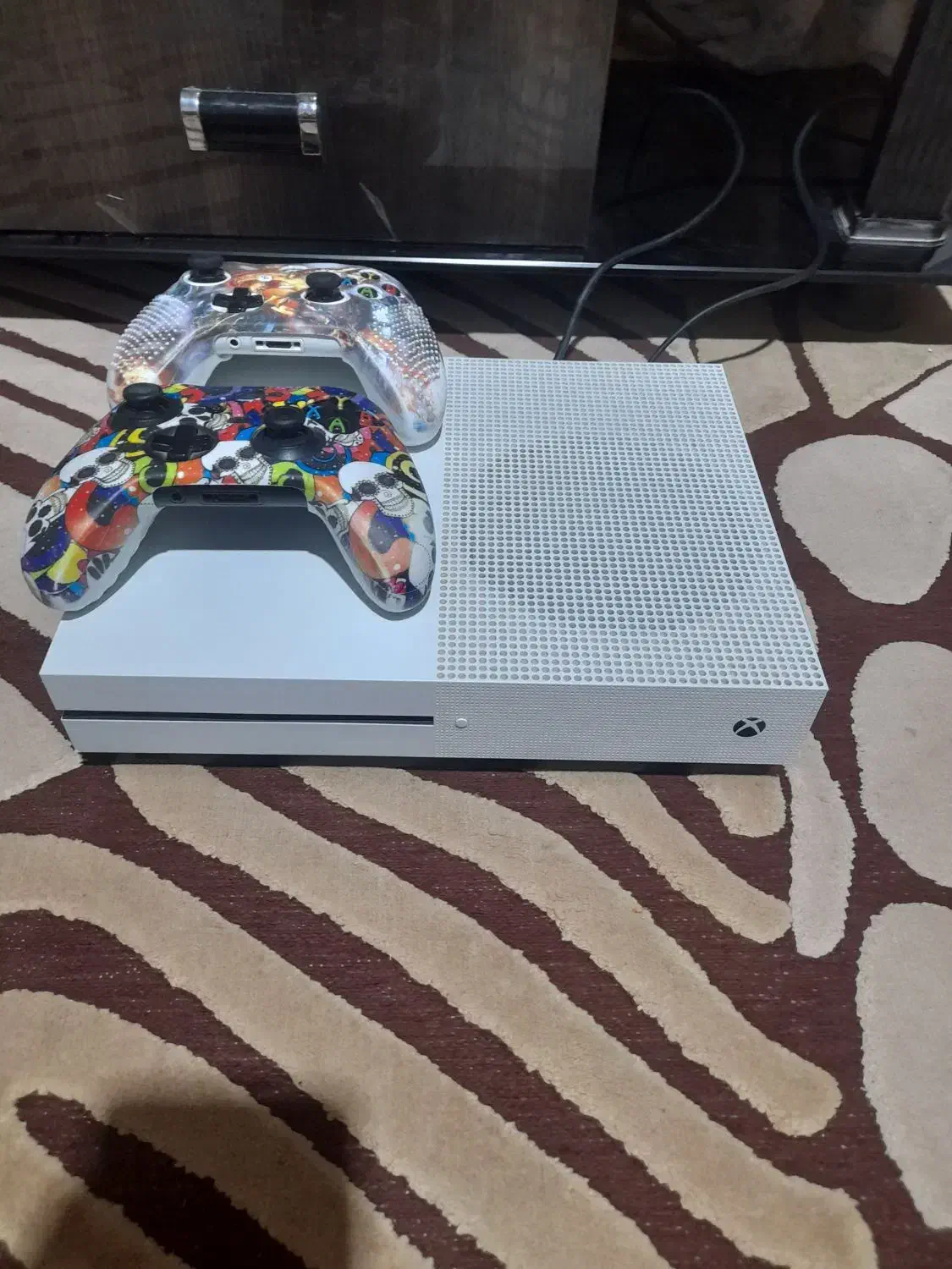 ایکس باکس|کنسول، بازی ویدئویی و آنلاین|پیشوا, |دیوار