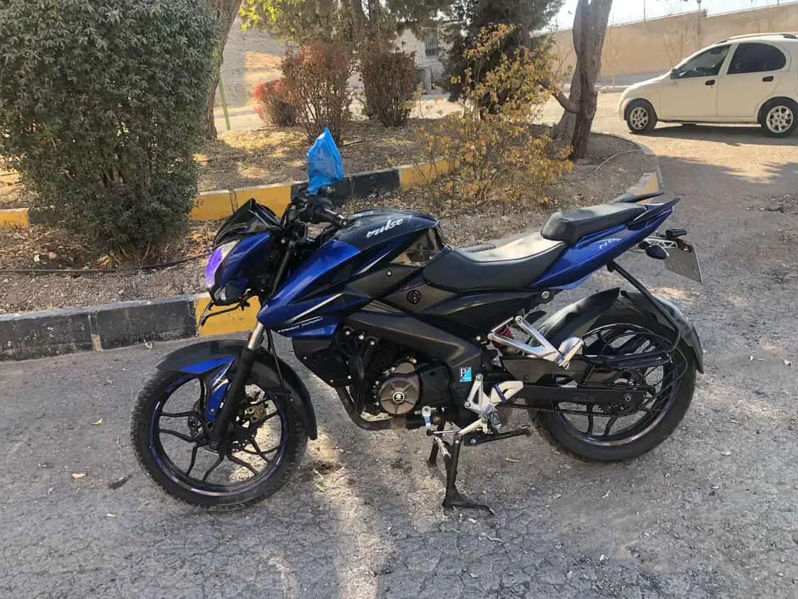 موتور سیکلت|موتورسیکلت|آبسرد, |دیوار