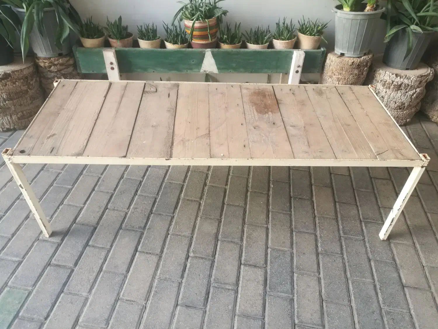 نیمکت فلزی با کفی چوبی|صندلی و نیمکت|بوشهر, |دیوار