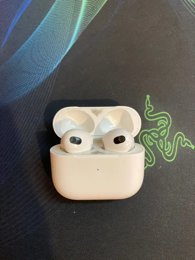 ایرپاد 3|لوازم جانبی موبایل و تبلت|اصفهان, سپاهانشهر|دیوار