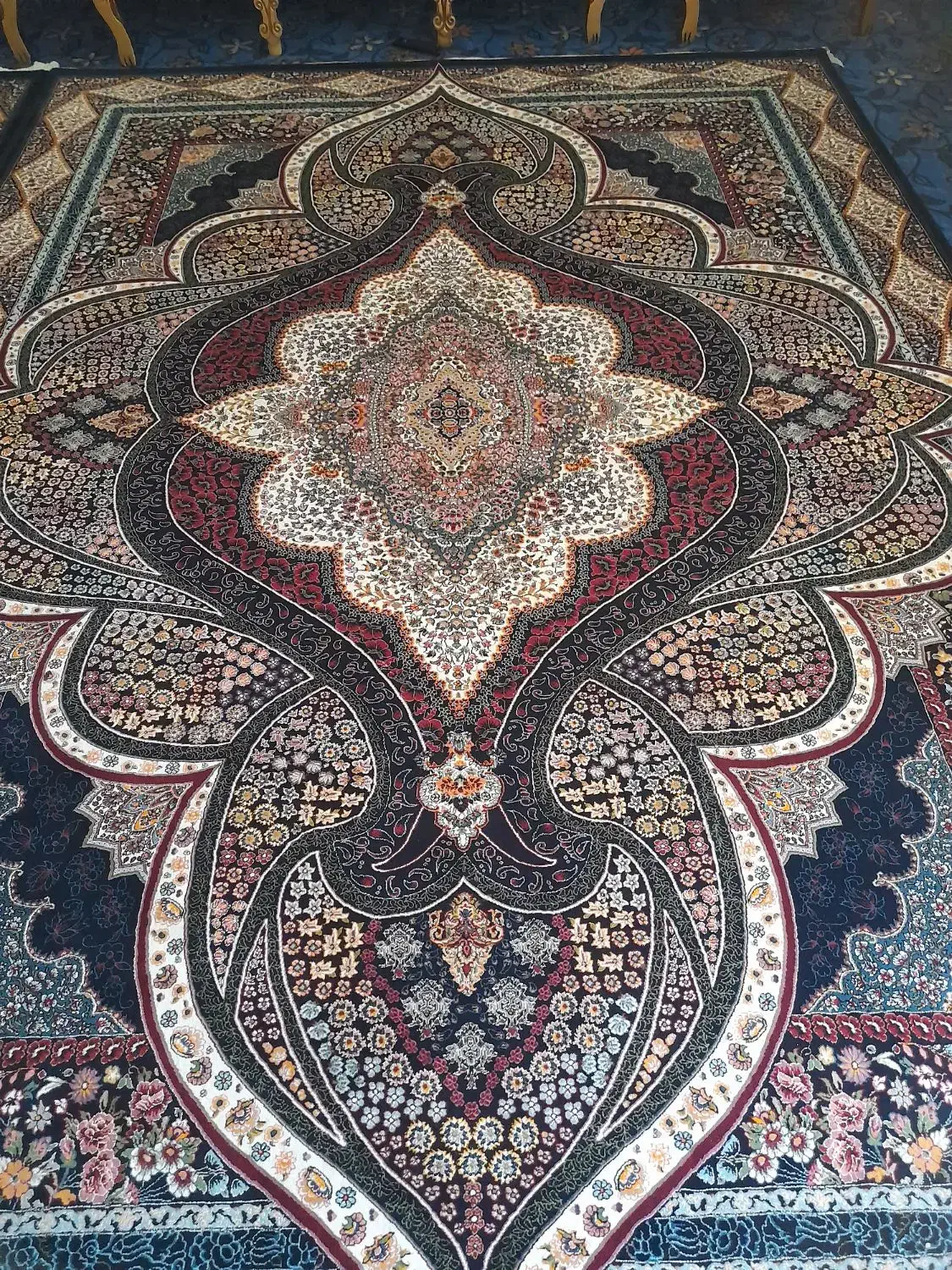 فرش ۶و۹متری|فرش|پارسآباد, |دیوار