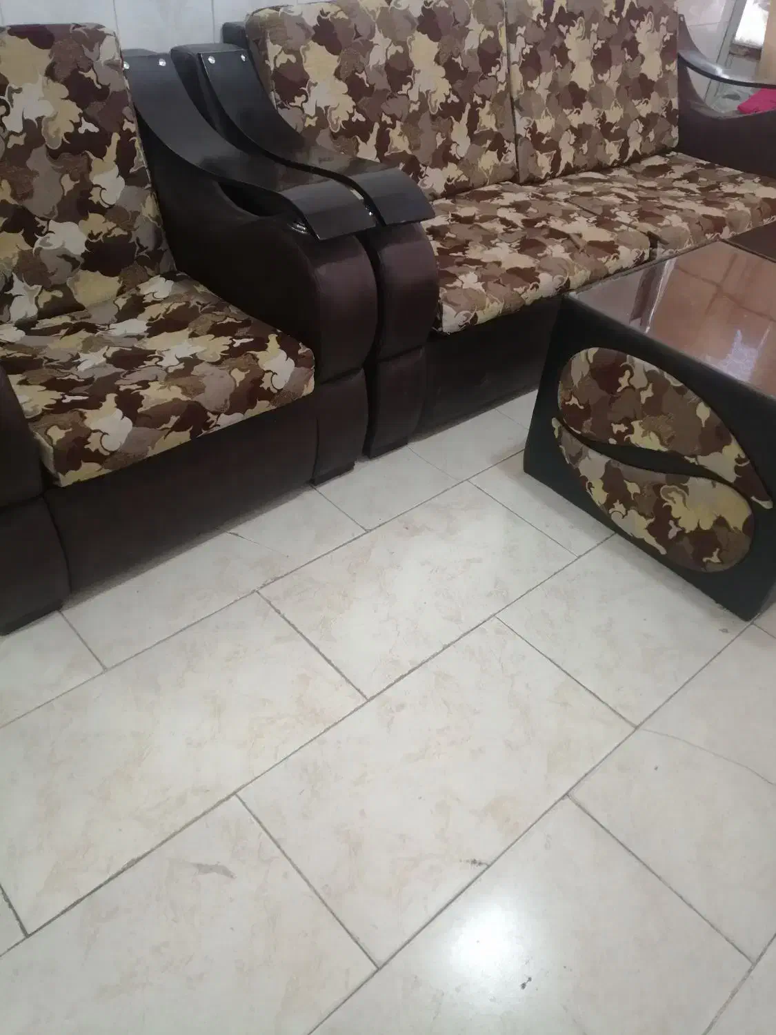 مبل|مبلمان خانگی و میز عسلی|خوی, |دیوار