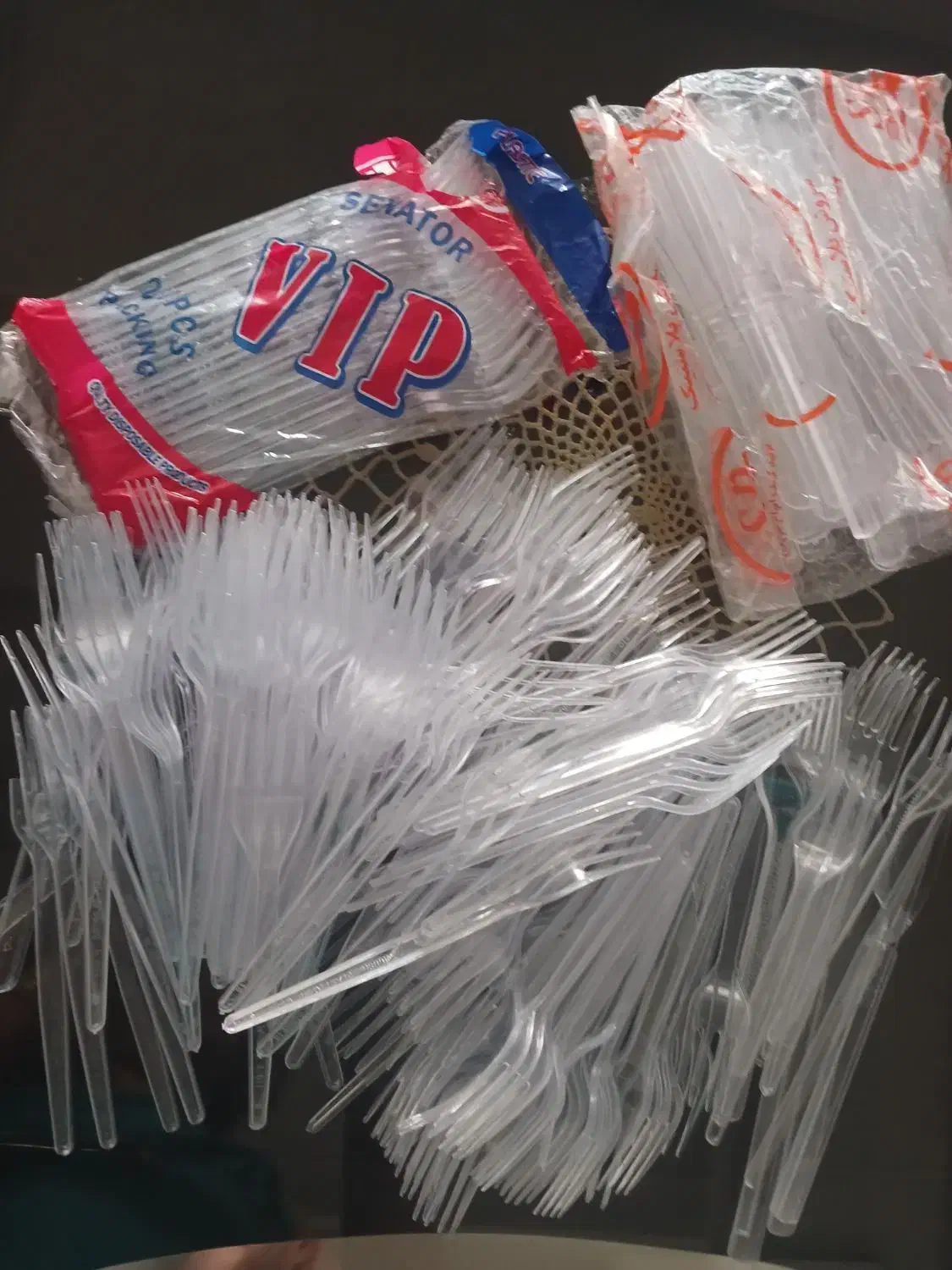 چاقو وچنگال یکبار مصرف|ظروف نگهدارنده، پلاستیکی، یک‌بارمصرف|کرمانشاه, |دیوار