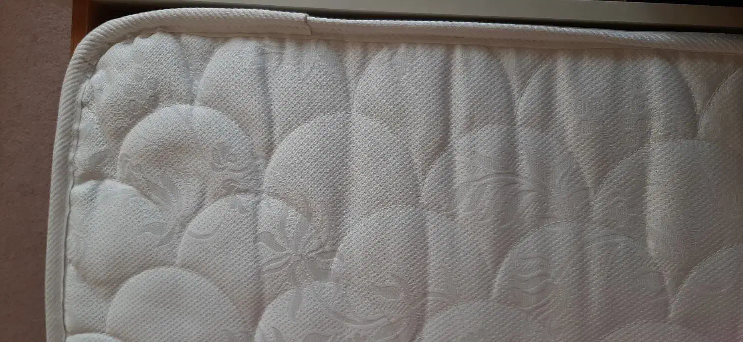 تشک دونفره و تشک یک نفره|تخت و سرویس خواب|اسلامشهر, مسکن مهر اسلاشهر (شهرک امام خمینی)|دیوار