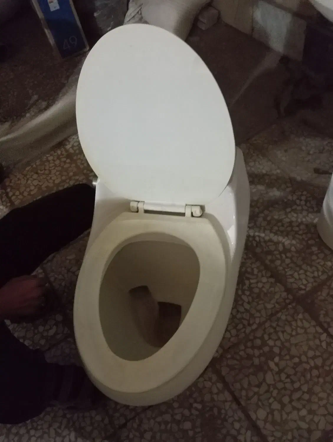 توالت فرنگی|لوازم سرویس بهداشتی|بومهن, |دیوار