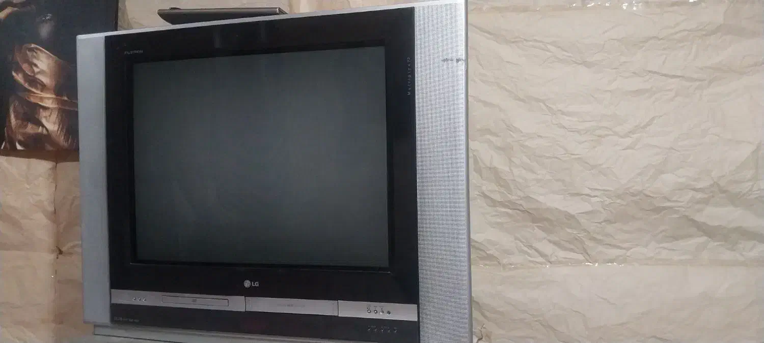 تلویزیون ۳۲ اینچ ویدیو.و سی دی خور|تلویزیون و پروژکتور|الوند, |دیوار