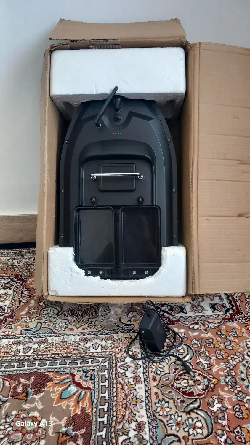 قایق طعمه پاش دومخزنه ماهیگیری|ماهیگیری|کرمانشاه, |دیوار