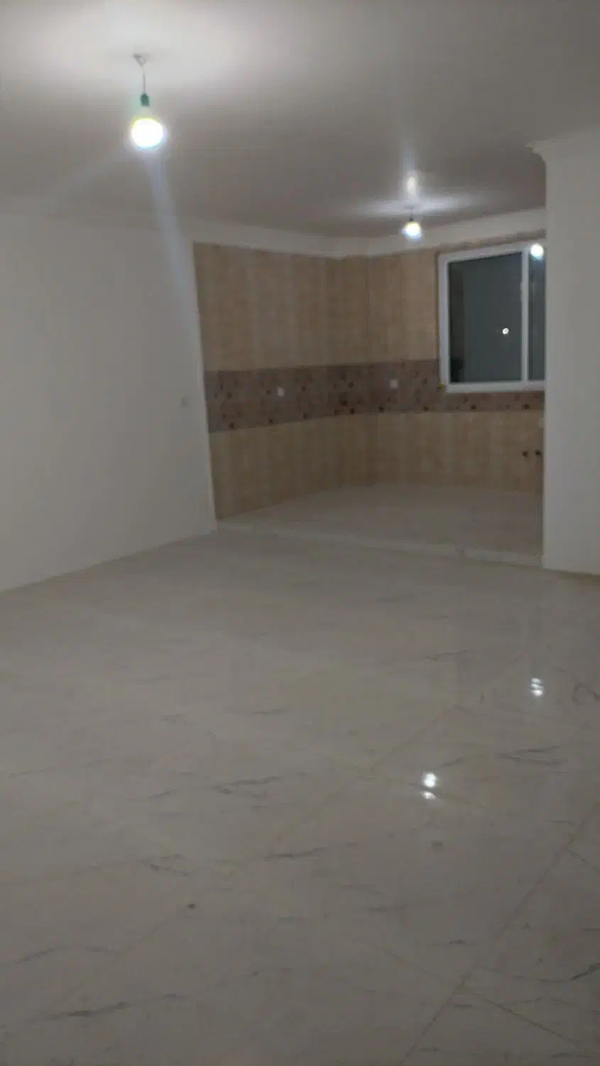 3 طبقه 6 واحد/میدان سی سر/خشک.350وام داره|فروش آپارتمان|سمنان, |دیوار