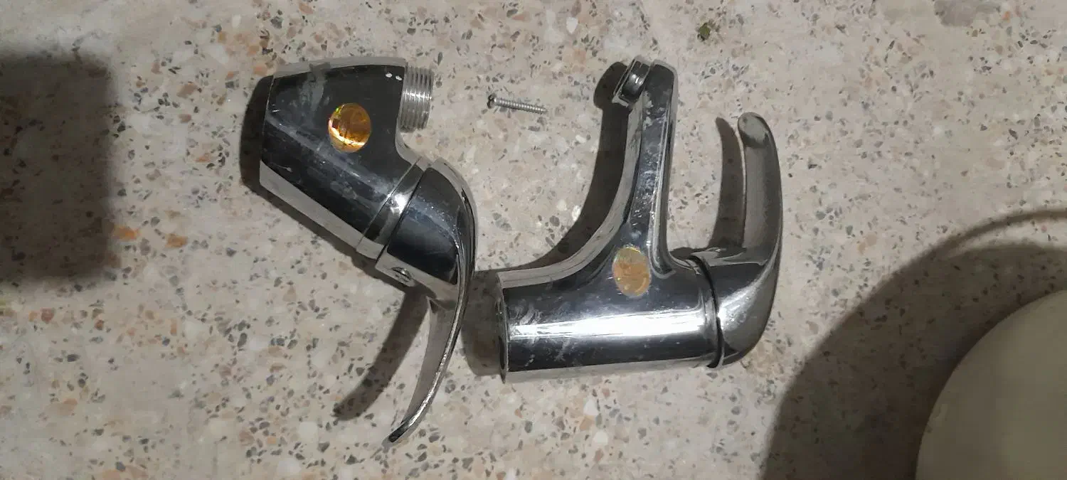 شیر اهرمی  روشویی تک پایه|لوازم سرویس بهداشتی|تویسرکان, |دیوار