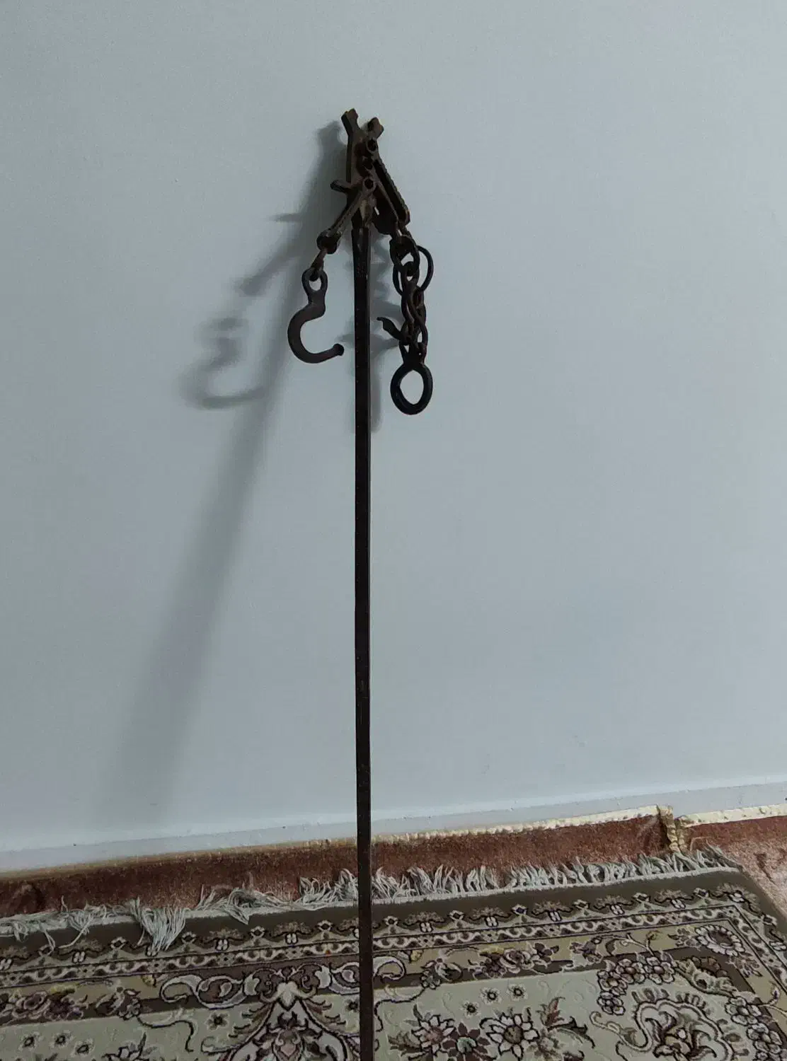 قپان قدیمی صدساله|کلکسیون اشیاء عتیقه|ملارد, |دیوار