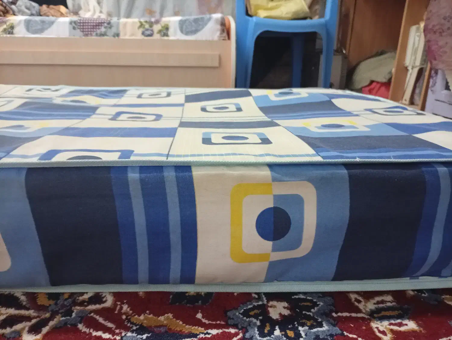 تشک ابری|تشک تختخواب|قائن, |دیوار