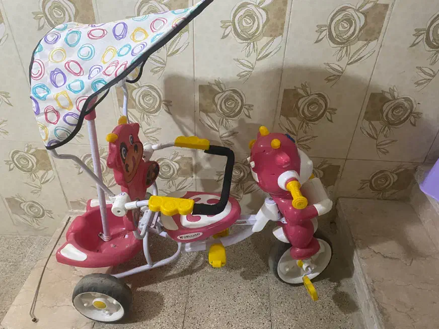 فروش صندلی غذا کودک مدل زوویی و سه چرخه پدال دار|دوچرخه، اسکیت، اسکوتر|شیراز, زرهی|دیوار