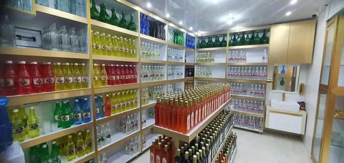 قفسه و ویترین درحد نو|فروشگاه و مغازه|کاشان, کشاورز|دیوار