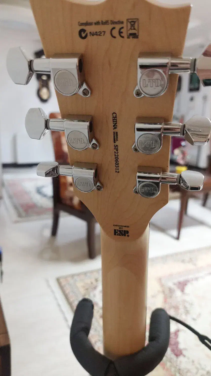 فروش گیتار الکتریکی|گیتار، بیس، امپلیفایر|ساری, |دیوار