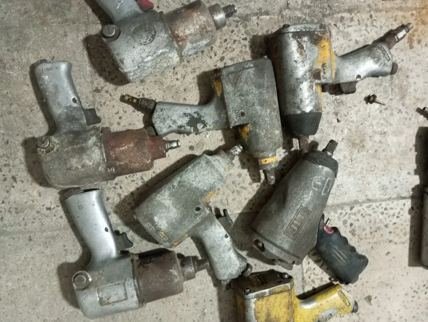 8عدد بوکس بادی و تعدادی دلر بادی نیاز به تعمیر|ماشینآلات صنعتی|تهران, افسریه جنوبی|دیوار