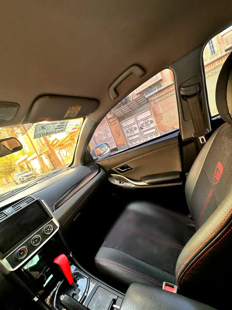 فروش آریو سفید زوتی اوتومات تمیز|خودرو سواری و وانت|ارومیه, |دیوار