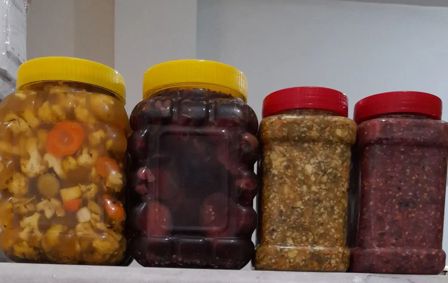 ترشیجات خانگی مهرگان  با کیفیت بالا|خوردنی و آشامیدنی|محمدشهر, شهرک نگین|دیوار