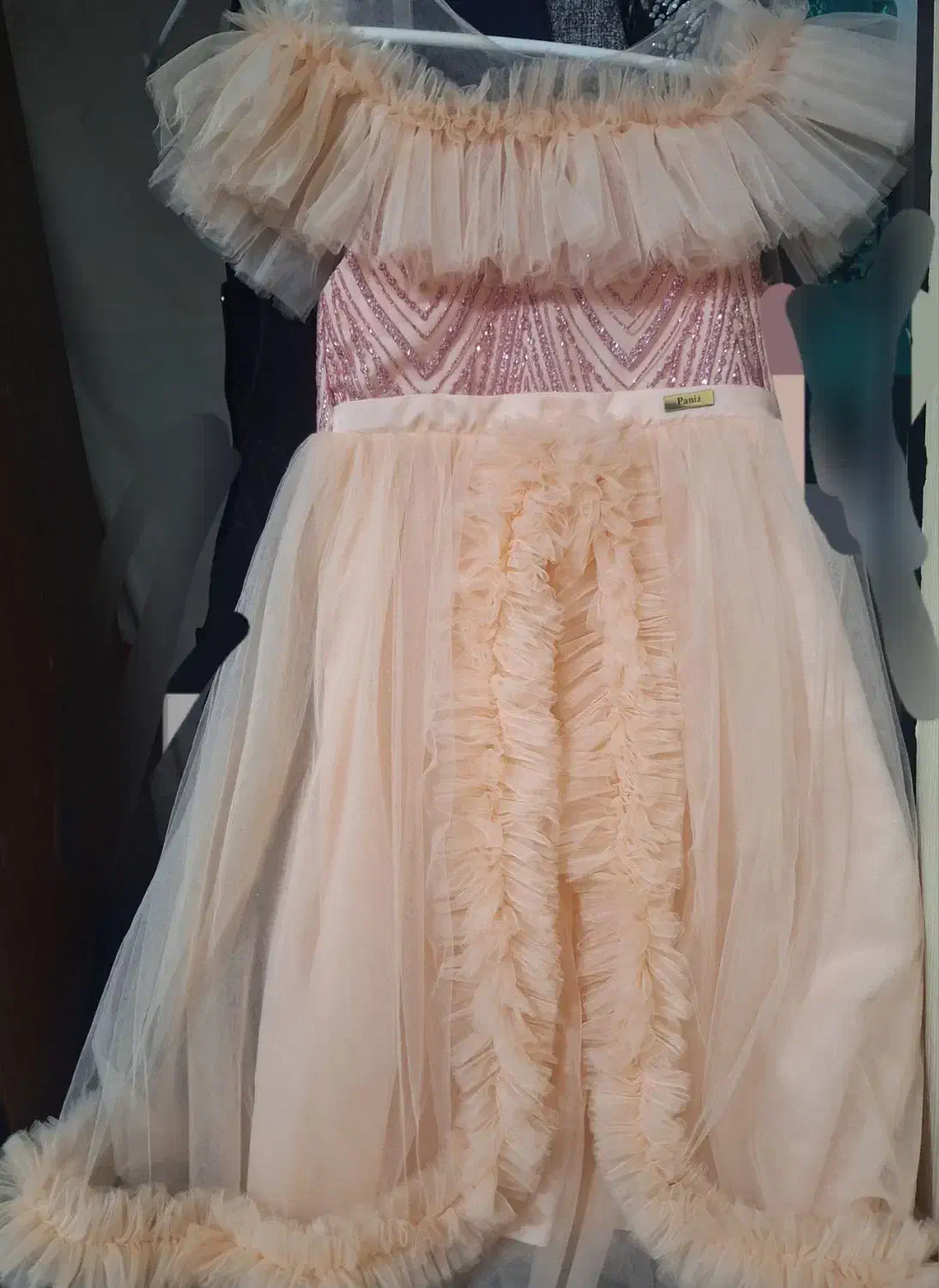 لباس مجلسی|لباس|محلات, |دیوار