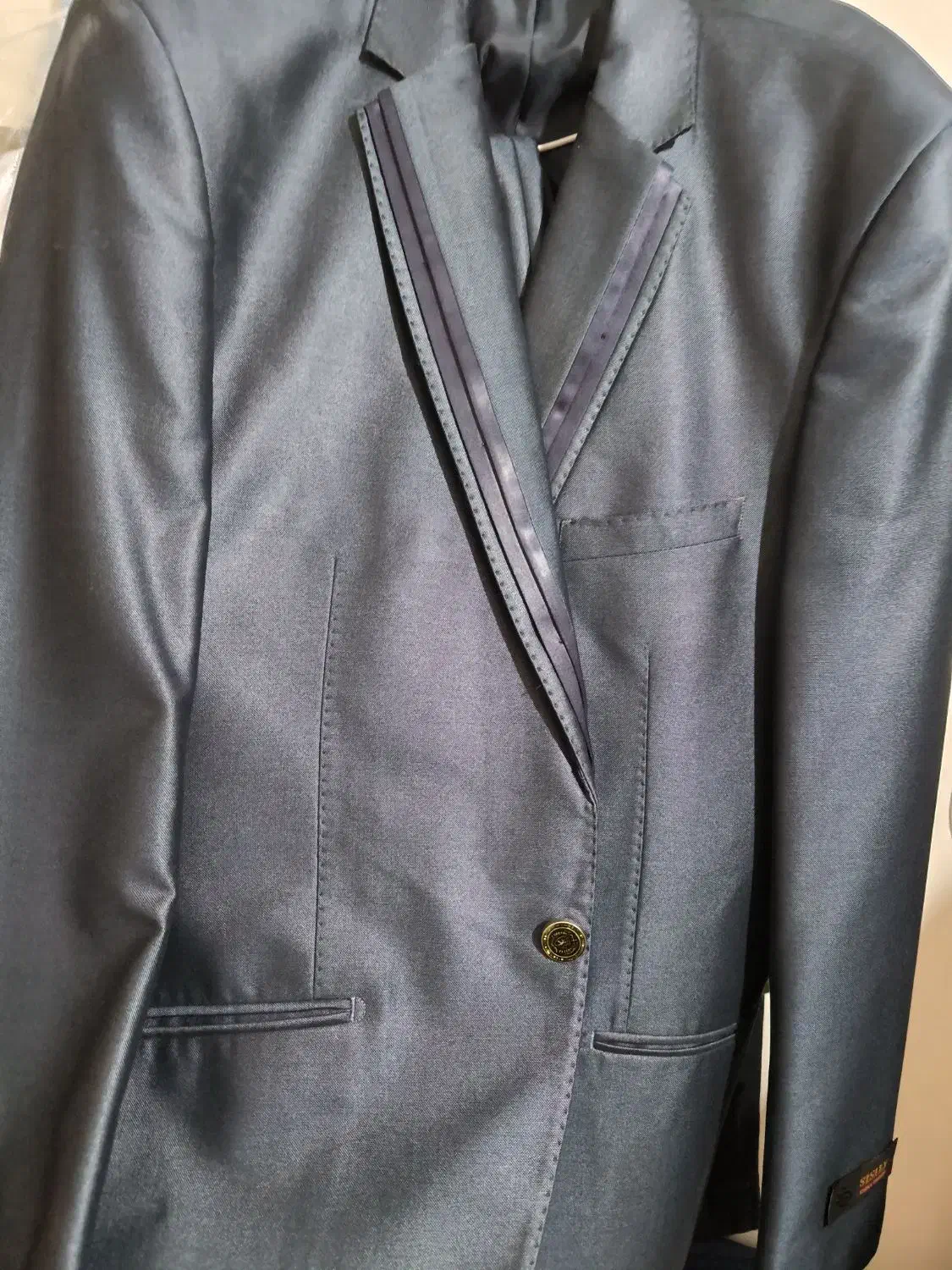 کت و شلوار سیسیلی|لباس|رشت, امین الضرب|دیوار