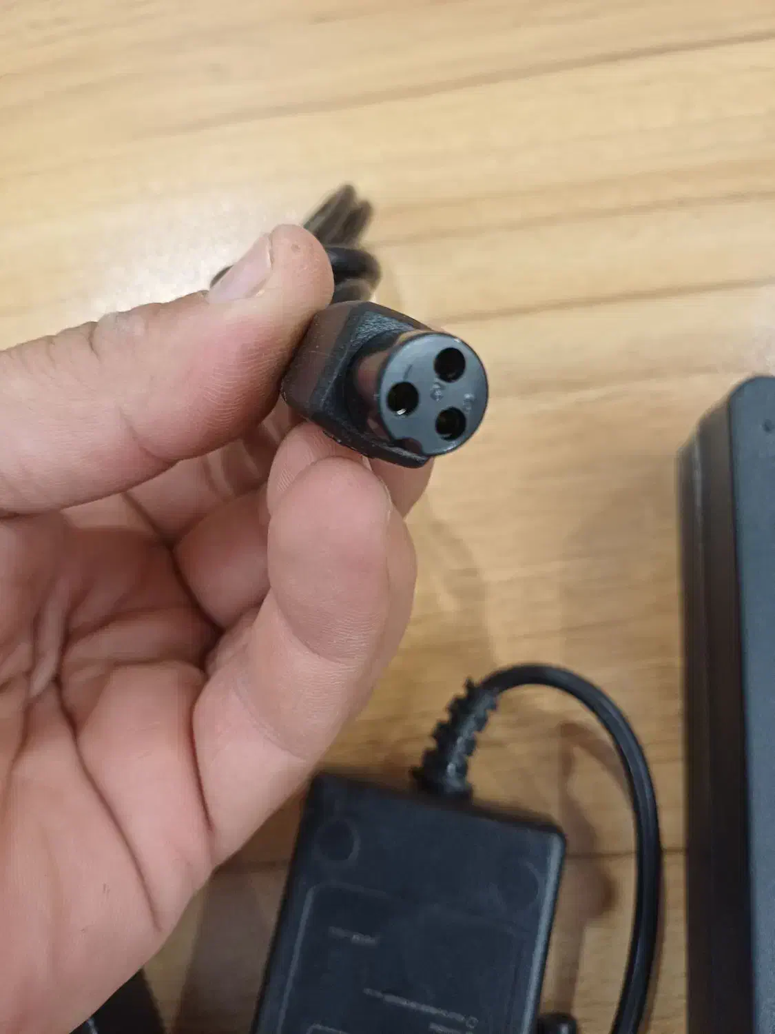 اداپتور شارژر اسکوتر اسکیت و دوچرخه برقی|دوچرخه، اسکیت، اسکوتر|تهران, میرداماد|دیوار