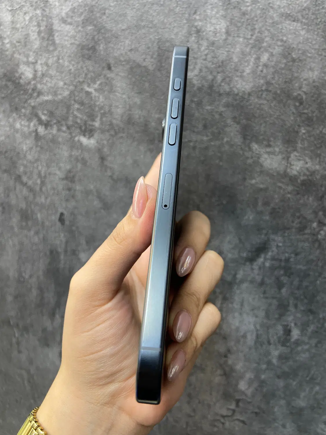 iPhone16promaxرنگ خاص مشکی بدون بازشدگی 256گیگ|موبایل|اصفهان, مفتح|دیوار