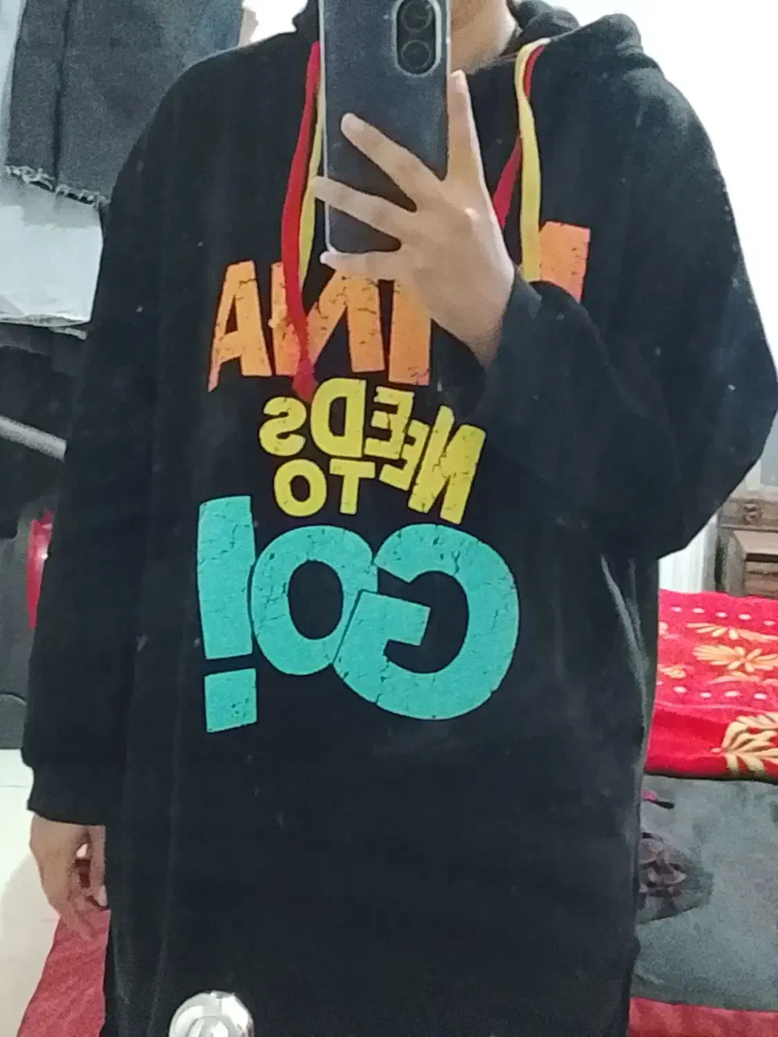 هودی|لباس|بهارستان, |دیوار