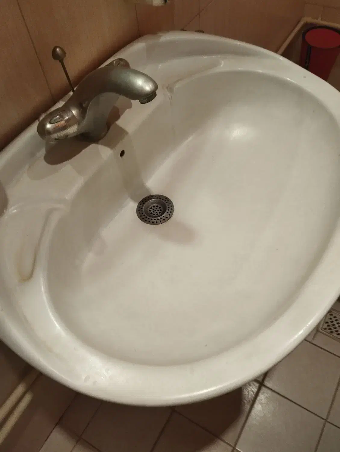 روشویی با شیر سالم|لوازم سرویس بهداشتی|تبریز, |دیوار