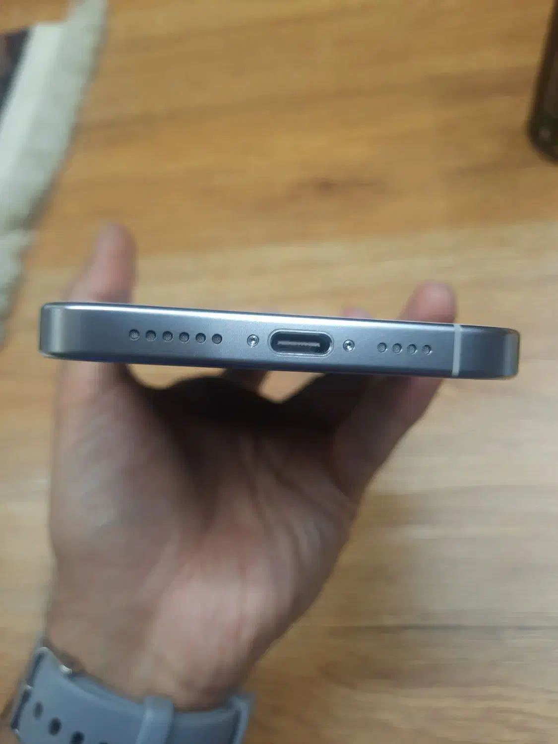 اپل iPhone 16 Pro Max با حافظهٔ ۲۵۶ گیگابایت|موبایل|شیراز, زند|دیوار