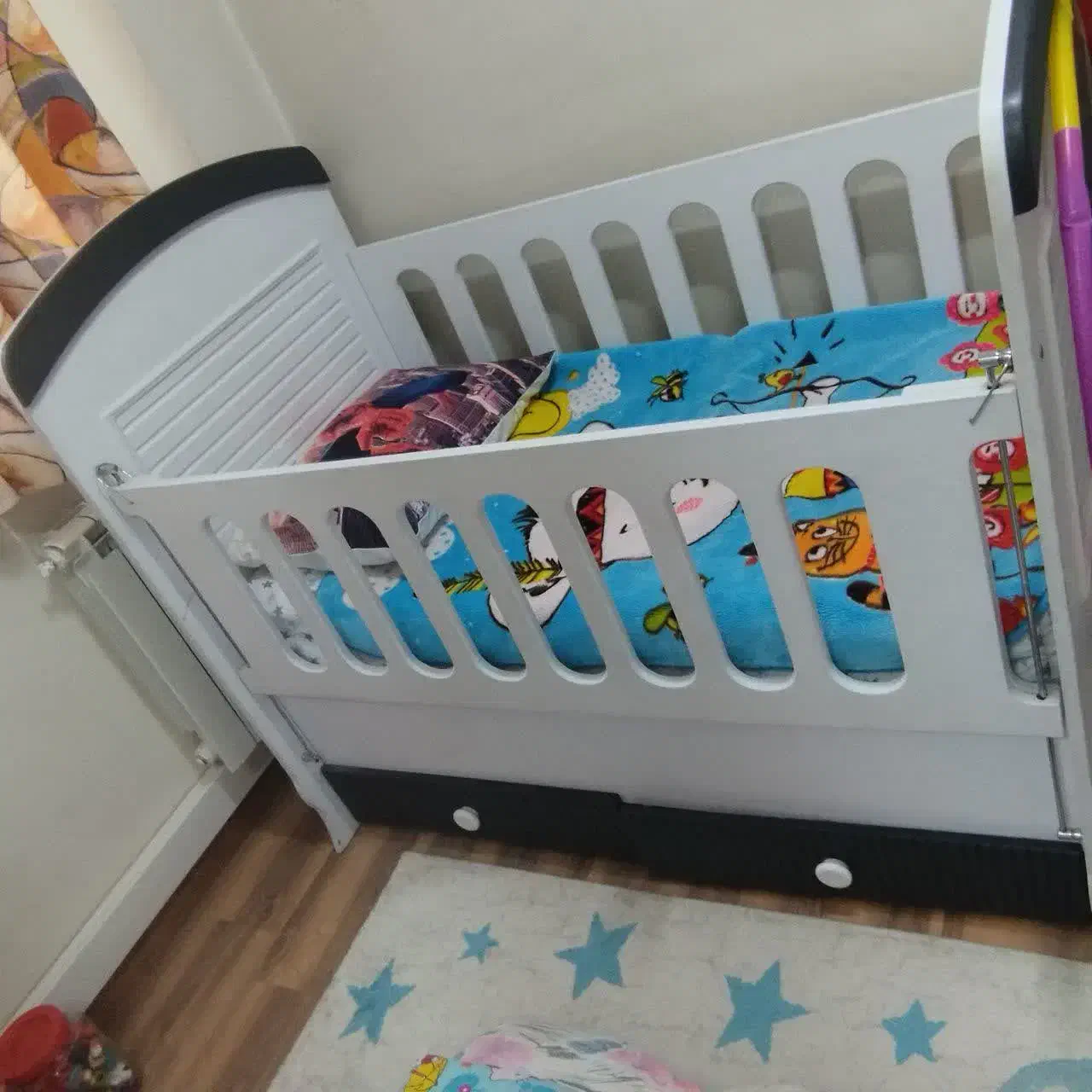 ست تخت نوزادی با ویترین|اسباب و اثاث بچه|تهران, سلسبیل شمالی|دیوار