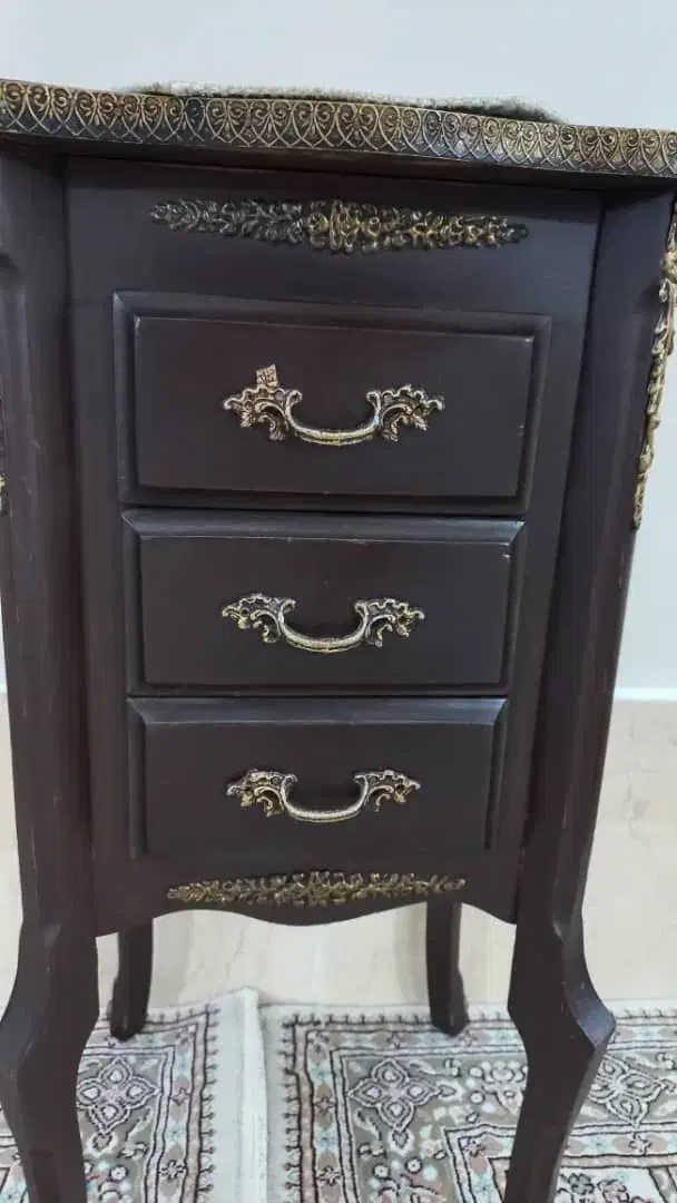 فروش میزتلفن|میز تلفن|قم, گلزار|دیوار