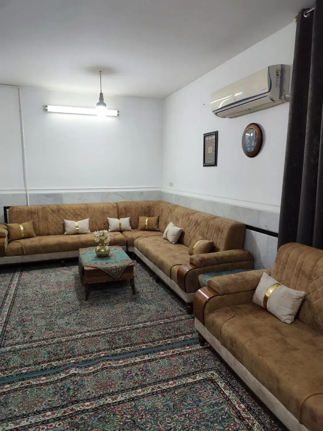 مبل راحتی ۱۱ نفره|مبلمان خانگی و میز عسلی|زاهدان, |دیوار