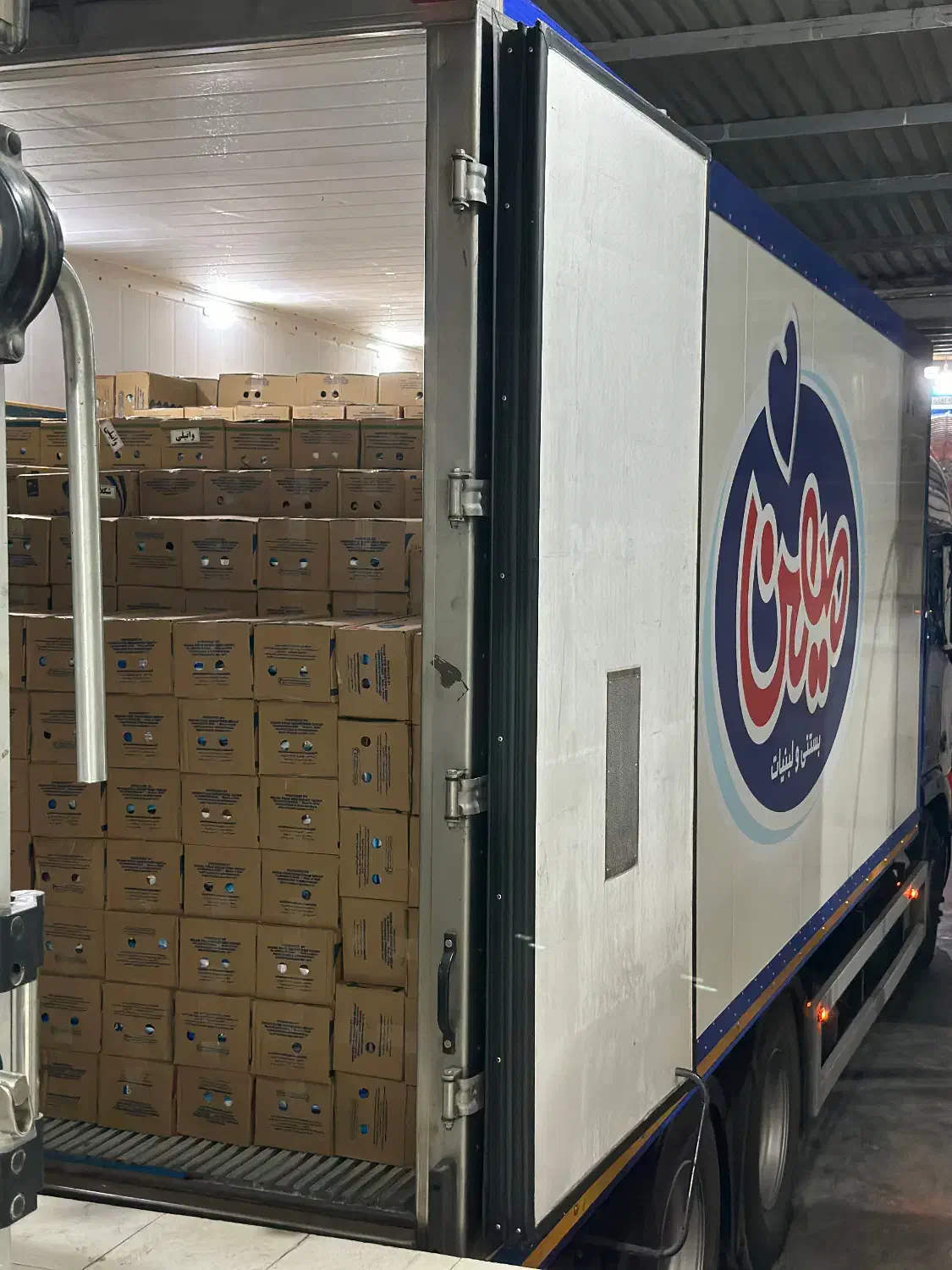 استخدام راننده پایه دوم/شرکت پخش بستنی|استخدام حمل و نقل|امیدیه, |دیوار